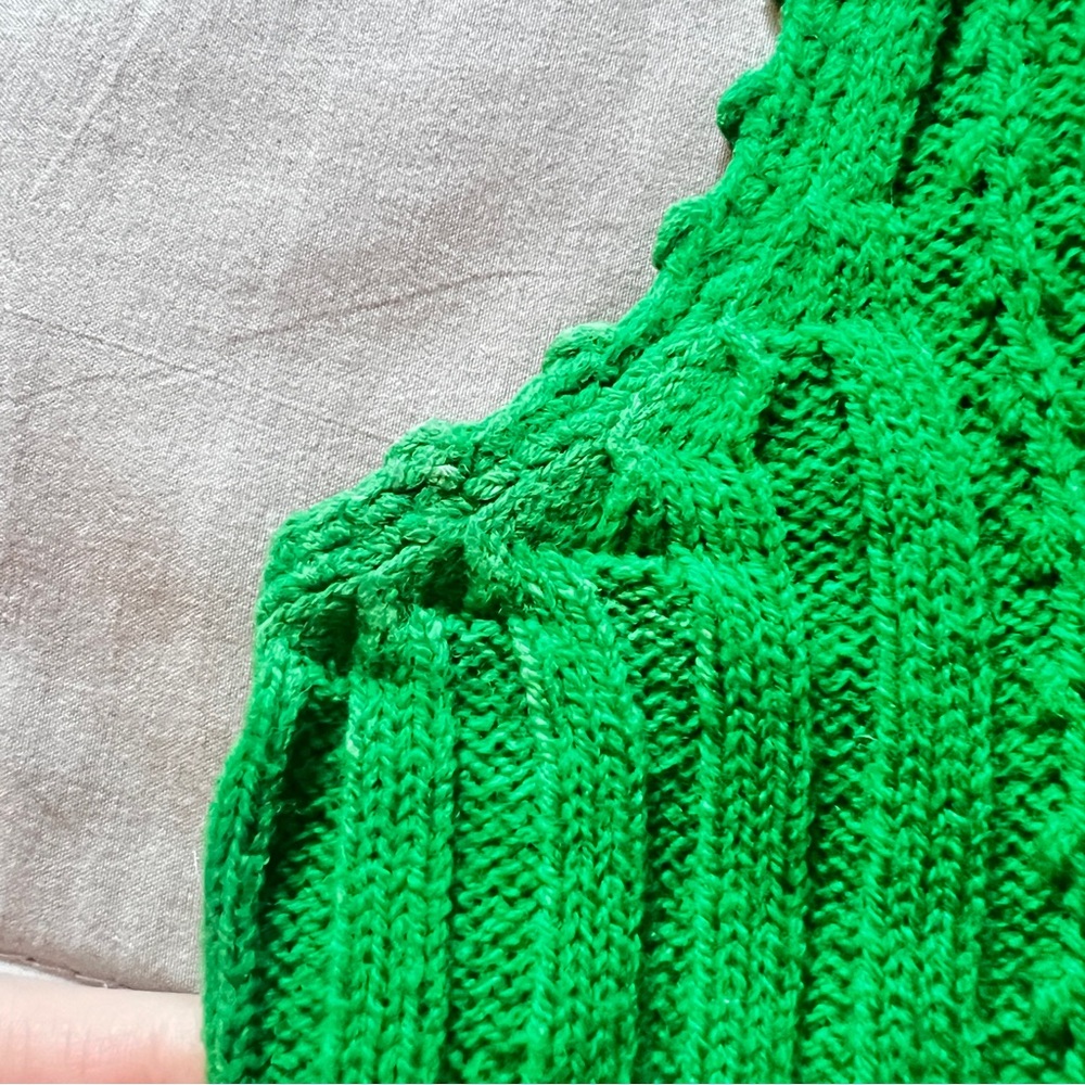 Vintage Imported Andrew St. John Virgin Acrylic Green Ribbed Hand Knit Tank Top - Picture 9 of 11
